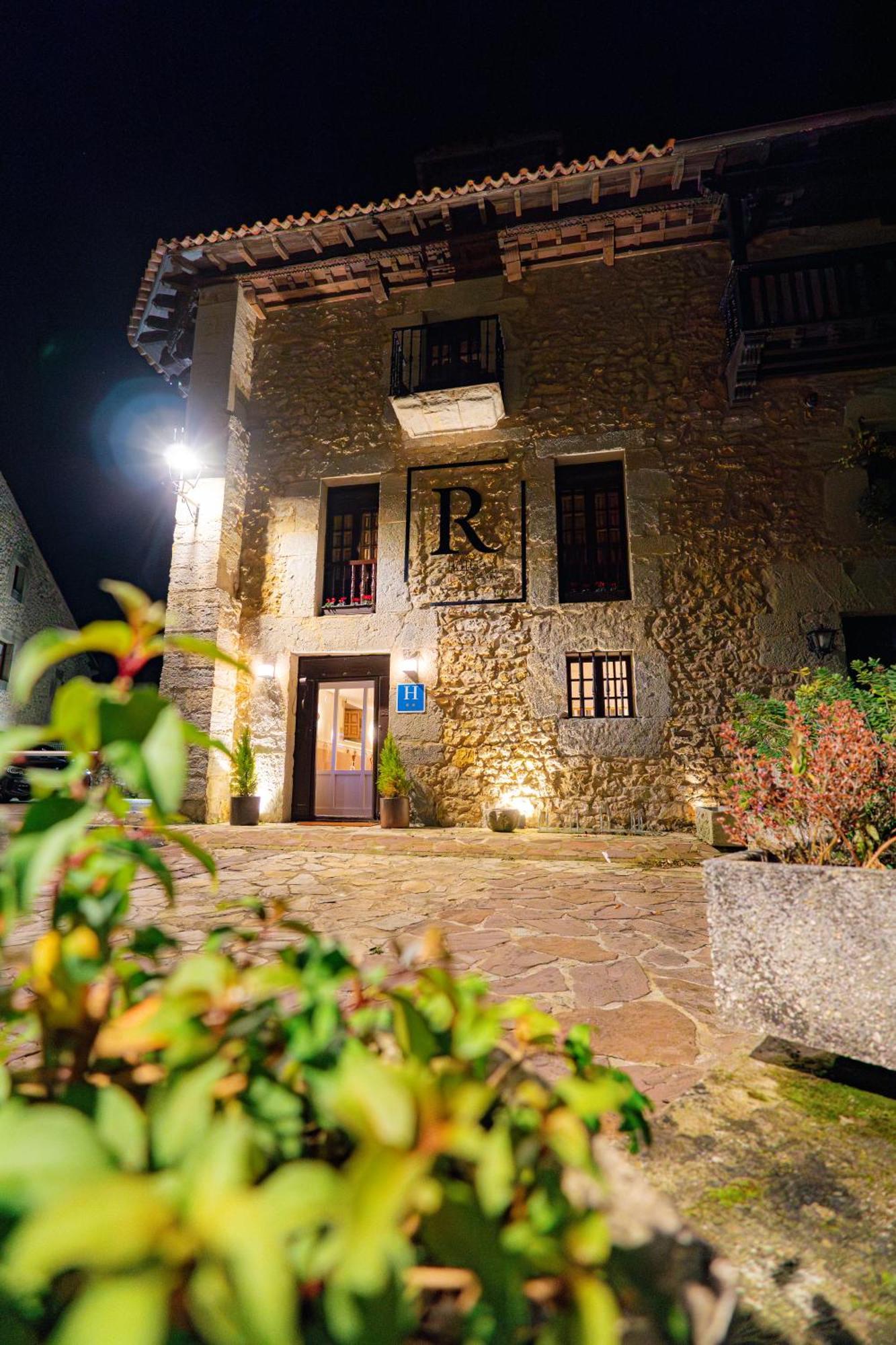 Hotel R Santillana Сантилана дел Мар Екстериор снимка