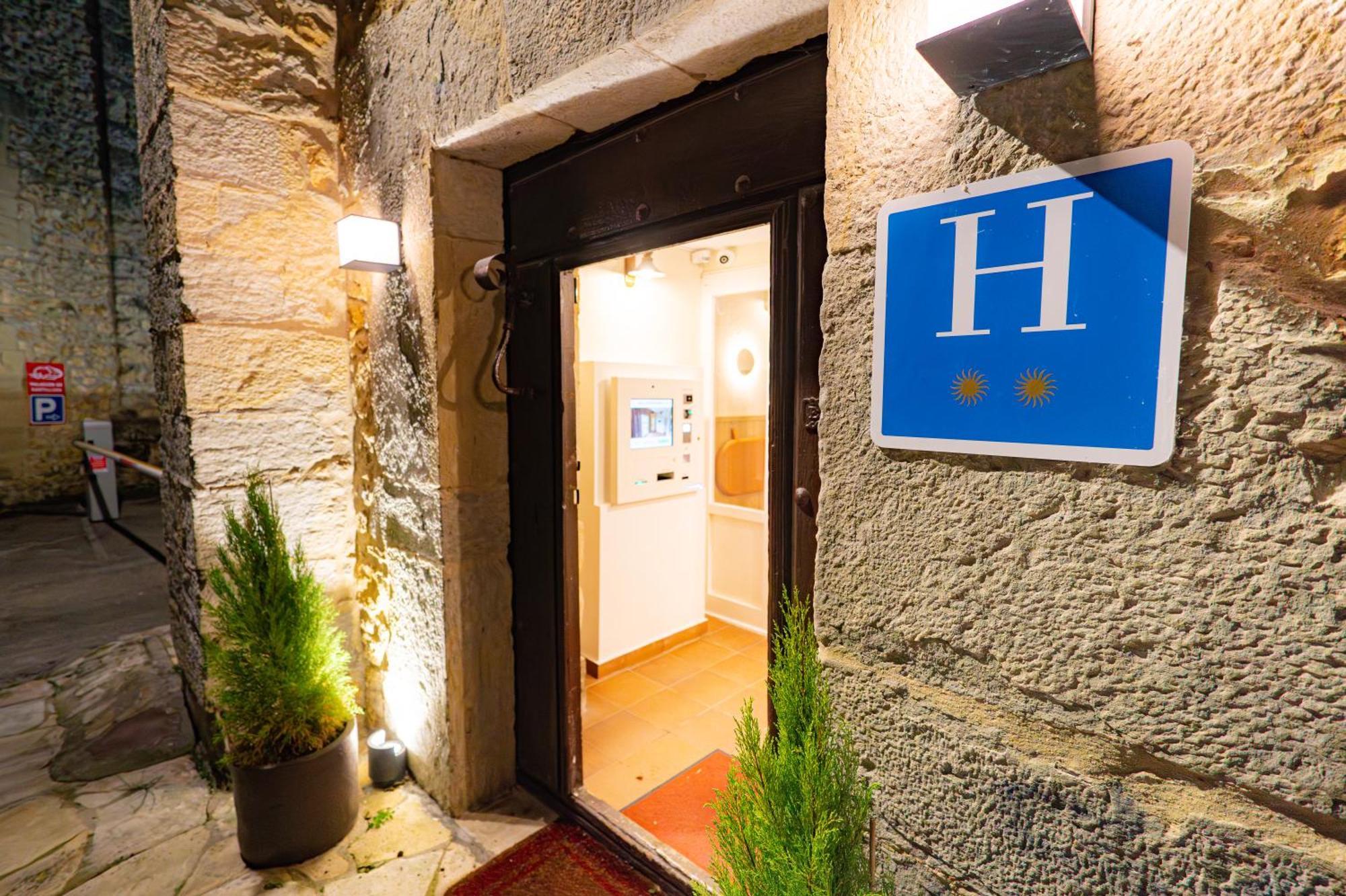 Hotel R Santillana Сантилана дел Мар Екстериор снимка
