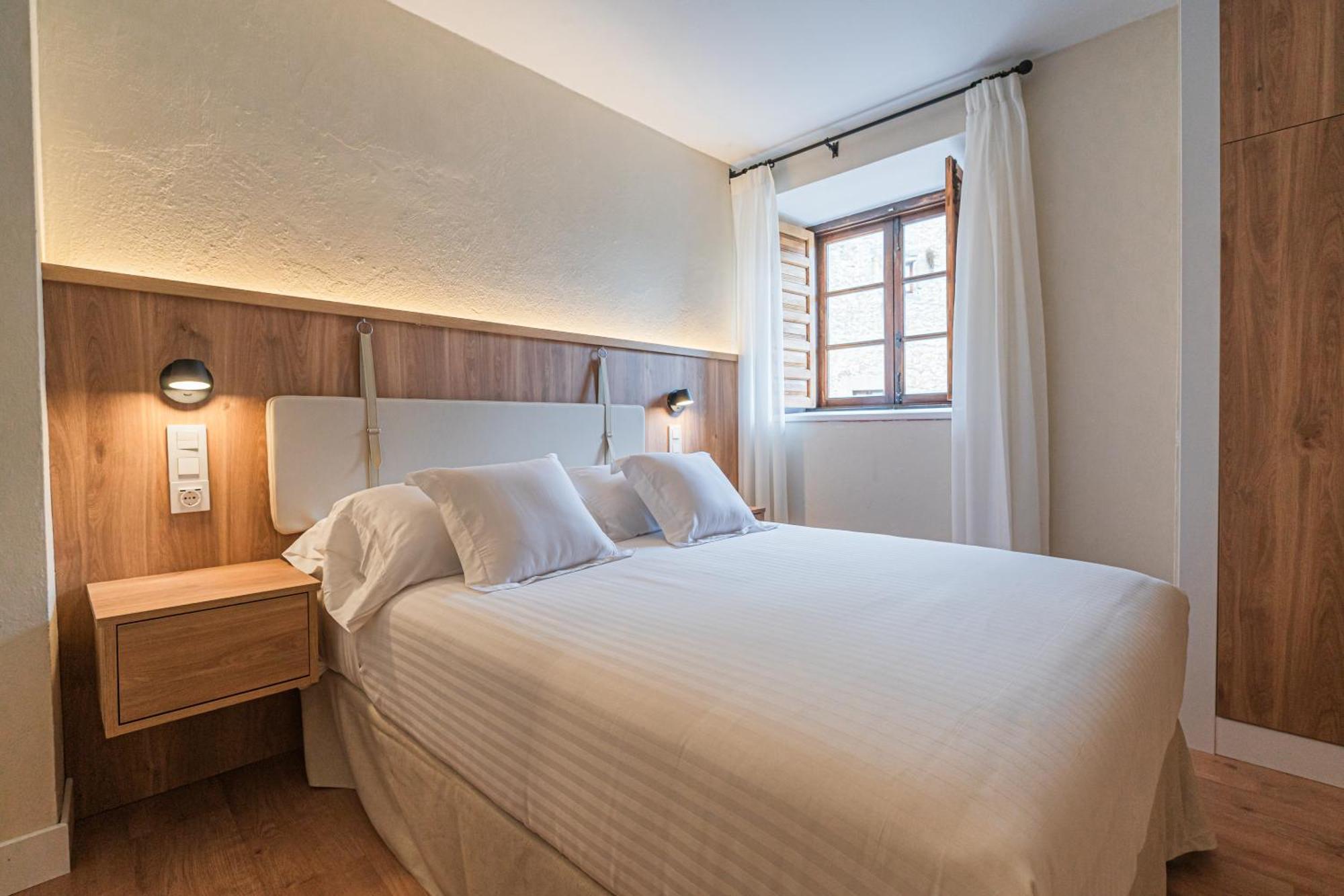 Hotel R Santillana Сантилана дел Мар Екстериор снимка