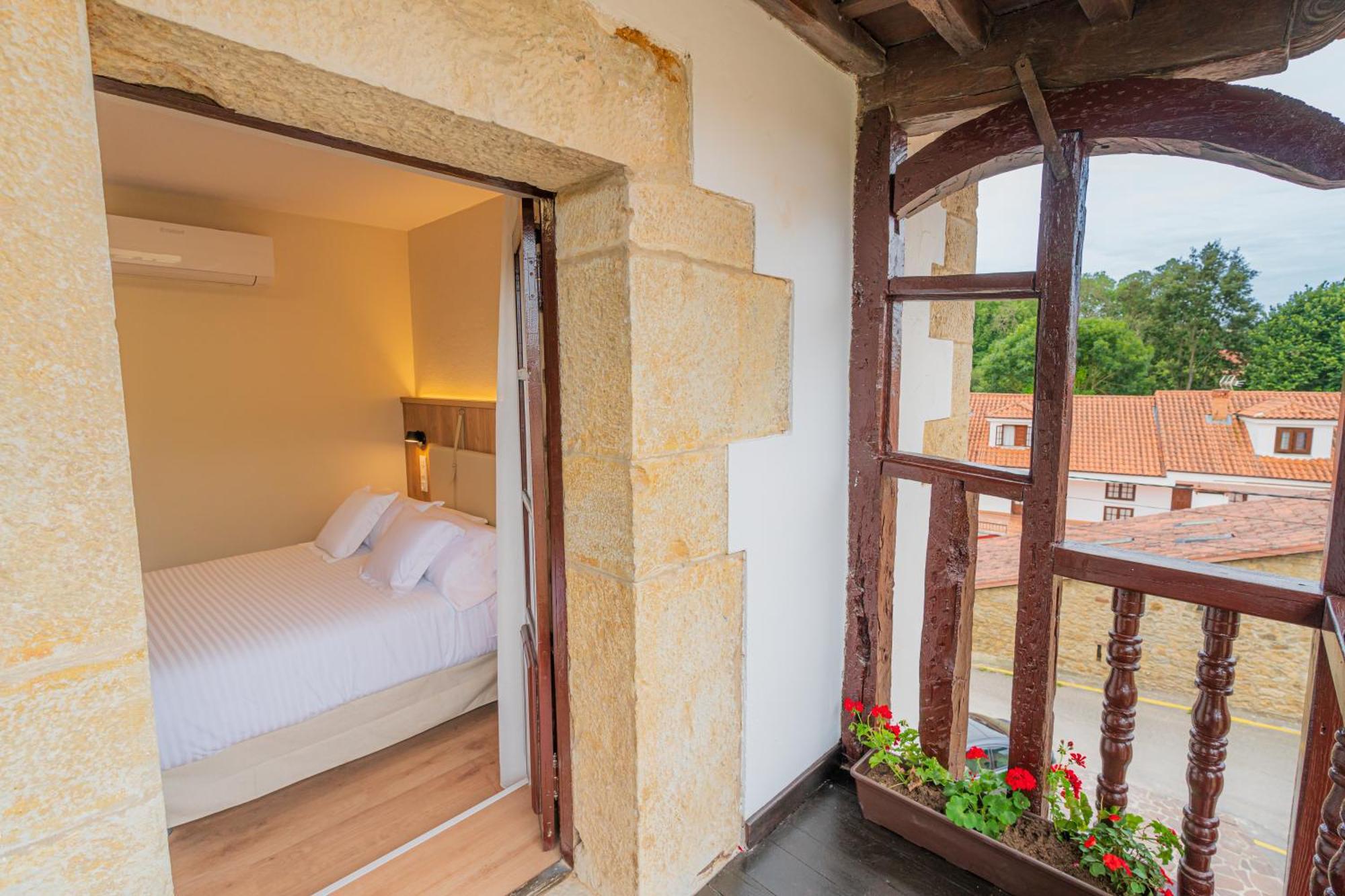 Hotel R Santillana Сантилана дел Мар Екстериор снимка