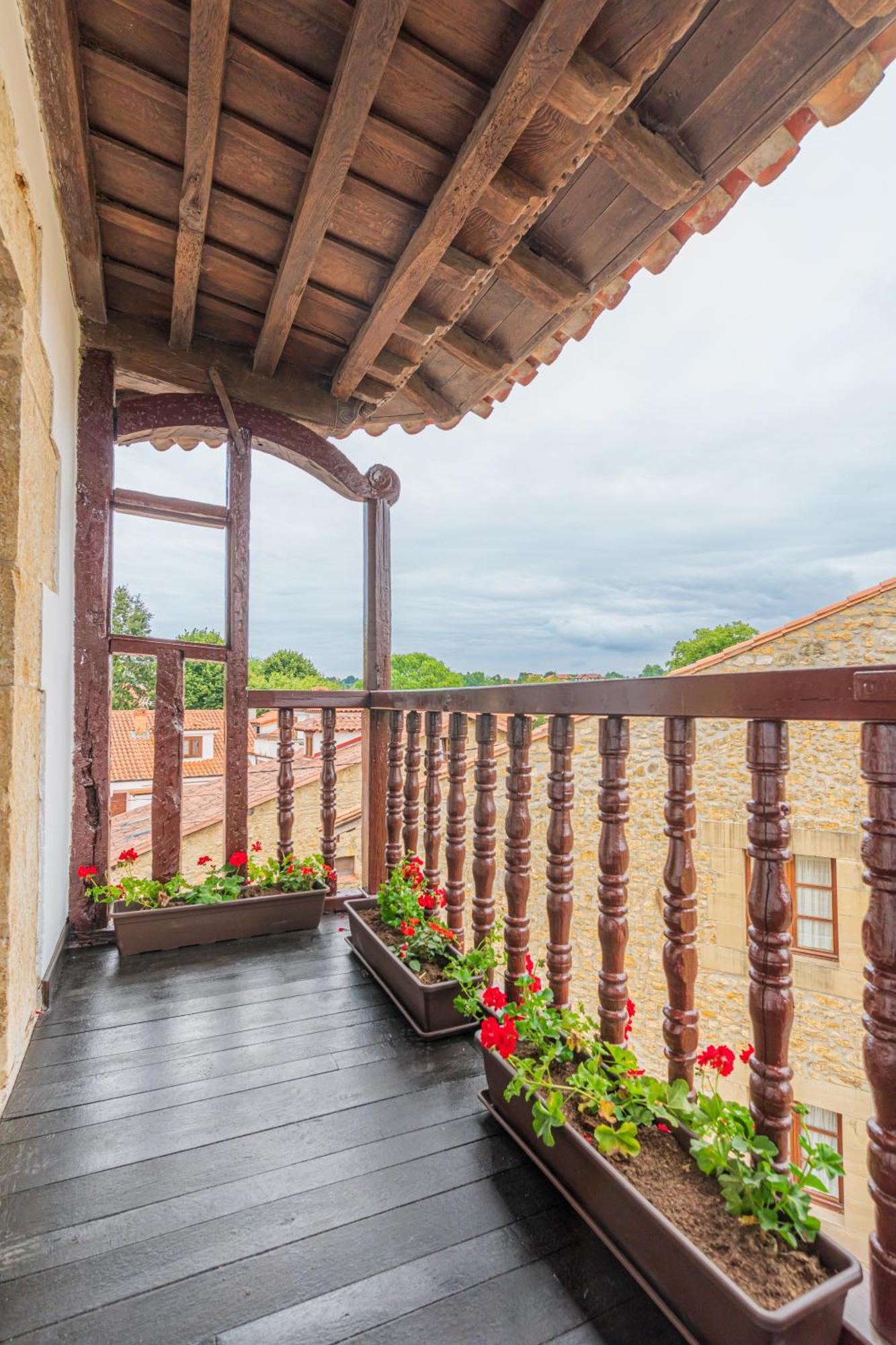 Hotel R Santillana Сантилана дел Мар Екстериор снимка
